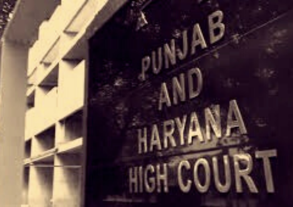 Advocate Not On Roll Of Advocates Shall Not Be Allowed To Appear, Act Or Plead Unless Granted Leave: P&H High Court Advocate Not On Roll Of Advocates Shall Not Be Allowed To Appear, Act Or Plead Unless Granted Leave: P&H High Court